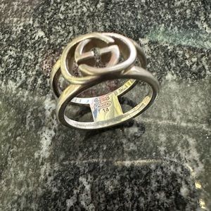 Gucci Interlocking G ring